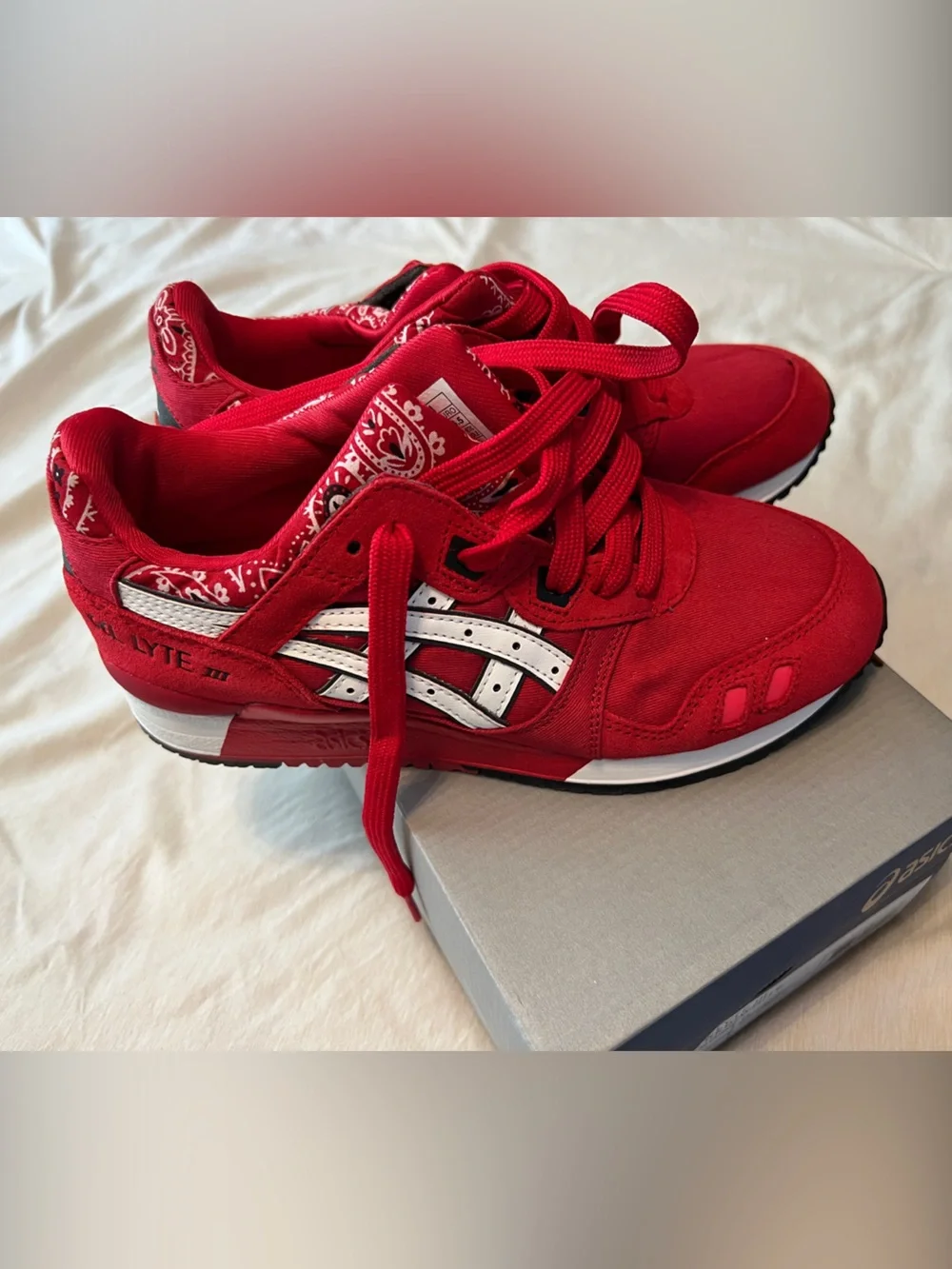 Asics Kids Red and White Gel-Lyte III Sneakers - Picture 4 of 6